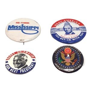 👠 Bundle of Vintage U.S Political Buttons